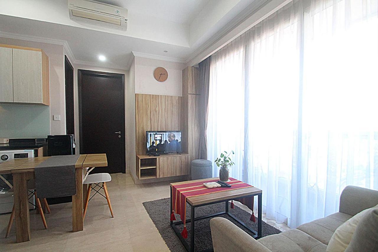 Apartemen Menteng Park By Aparian Giacarta Esterno foto