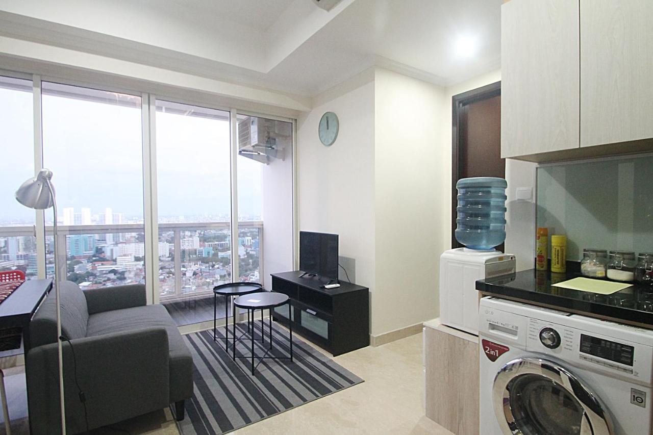 Apartemen Menteng Park By Aparian Giacarta Esterno foto
