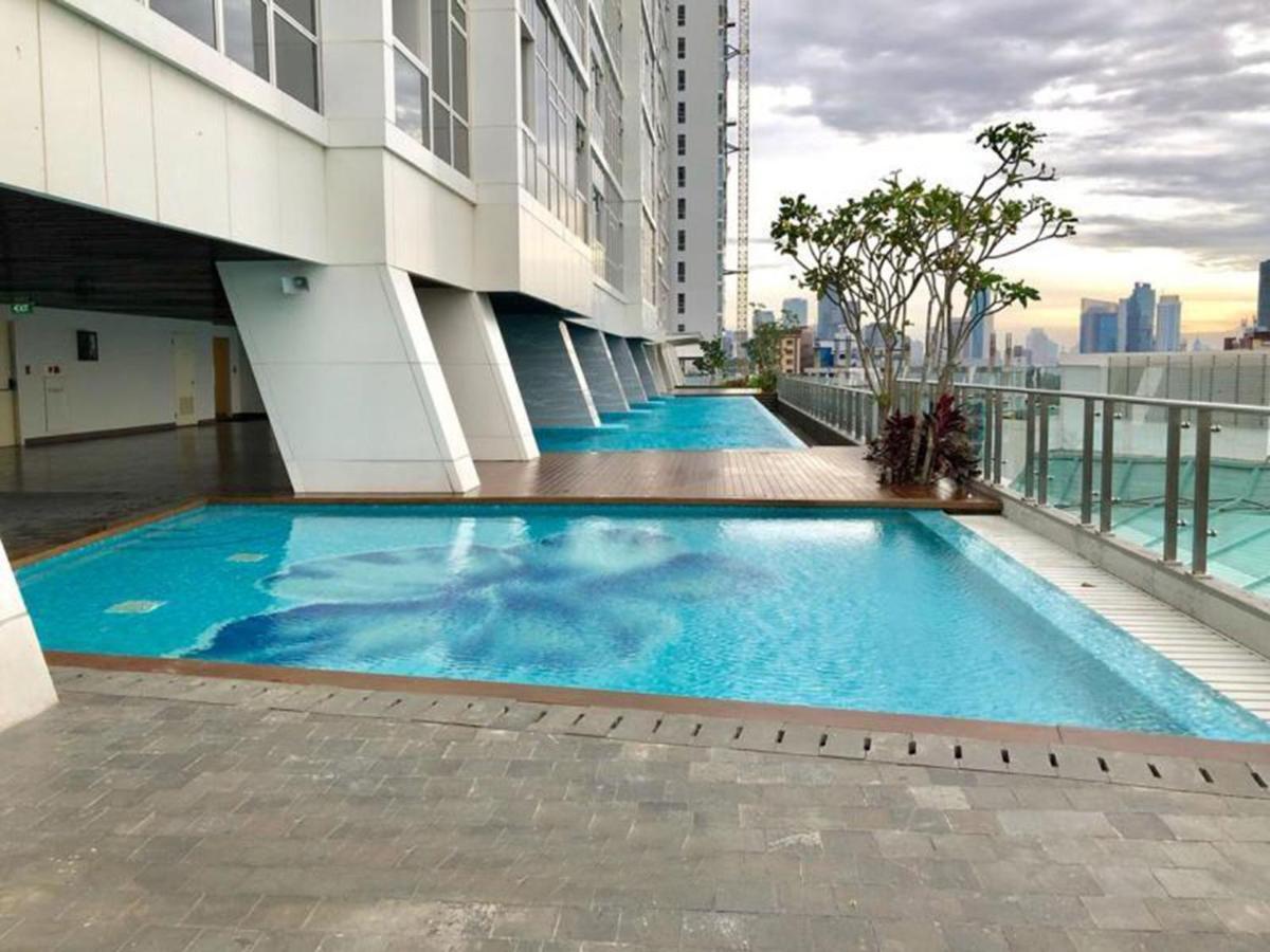 Apartemen Menteng Park By Aparian Giacarta Esterno foto